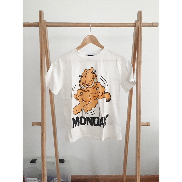 zara garfield t shirt